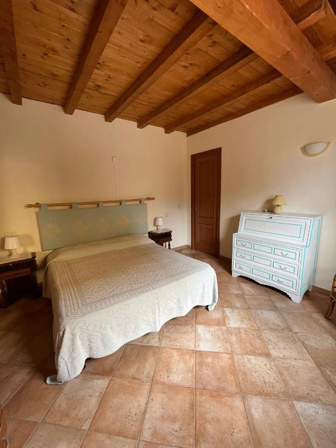 Casa Nel Borgo Di San Pantaleo Villa Exterior foto